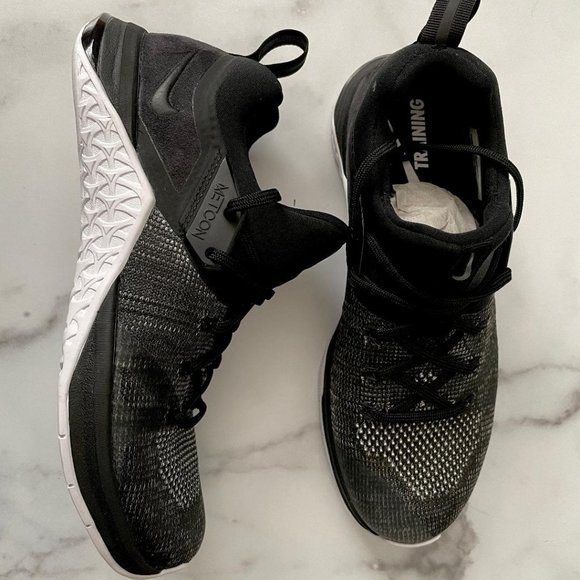 Nike Shoes - Nike Metcon Flyknit 3